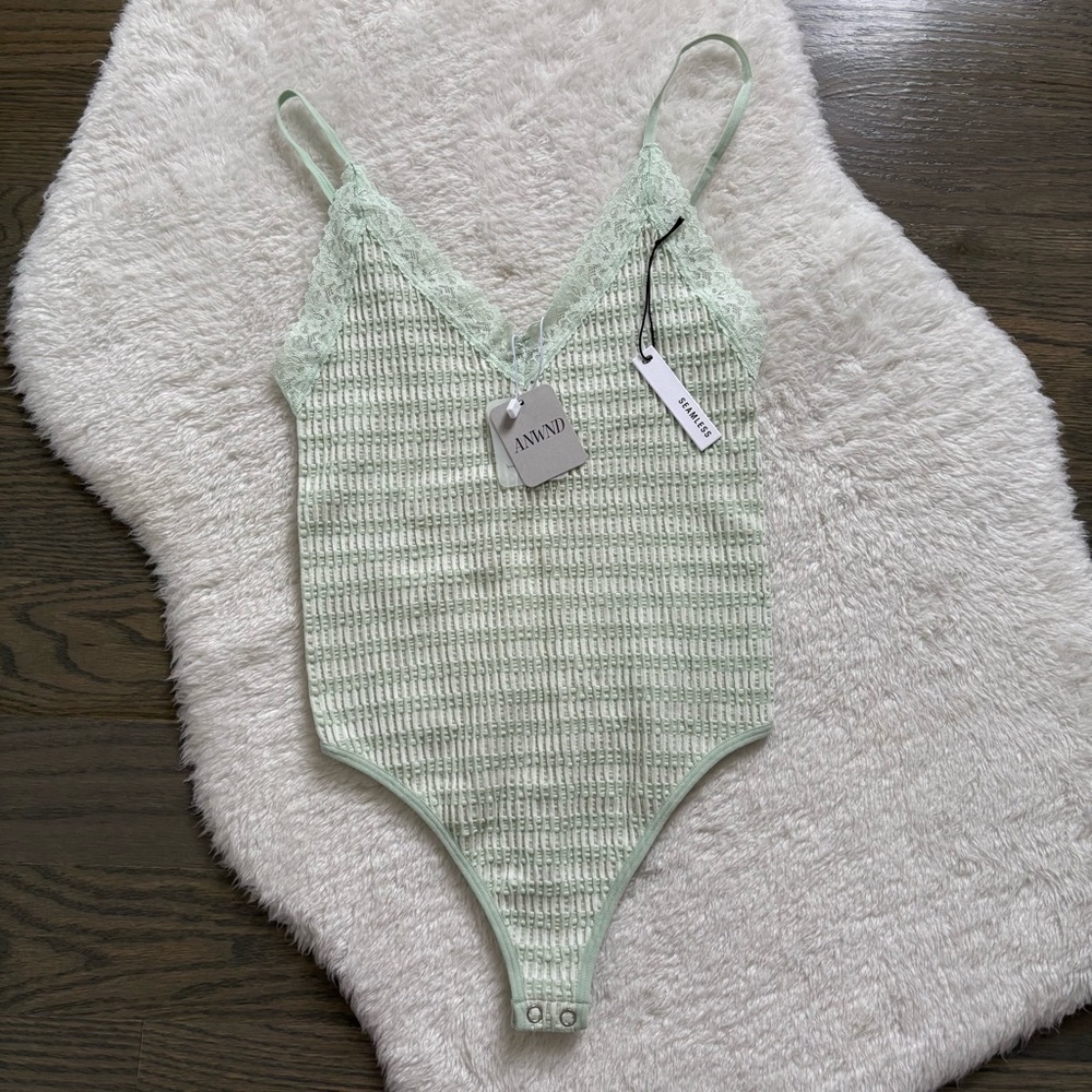 NWT ANWND mint green lace stretchy tank bodysuit